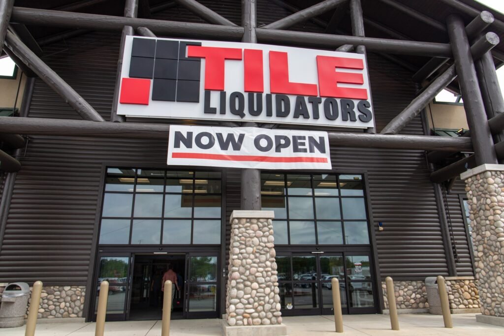 Front of the Tile Liquidators store in Gadsden